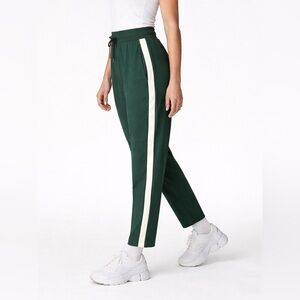 Sweaty Betty NWT Explorer Side Stripe Trousers Women’s Medium Green